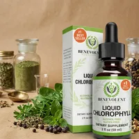 Clorofila líquida con sus ingredientes naturales alrededor