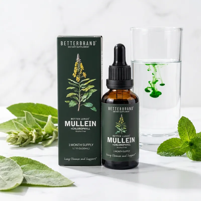 Las gotas Better Lungs junto a un vaso de agua con gotas verdes de clorofila
